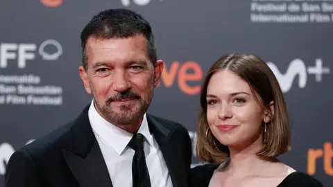 Antonio Banderas junto a su hija Stella del Carmen Banderas Antonio Banderas junto a su hija Stella del Carmen Banderas