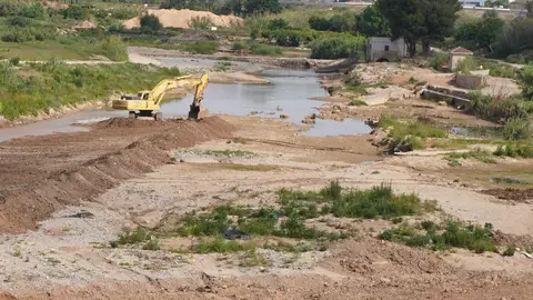 Río Túria a la altura de Manises (Valencia) Río Túria a la altura de Manises (Valencia)