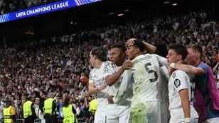 Los jugadores del Real Madrid celebran el gol de Jude Bellingham ante la Juventus