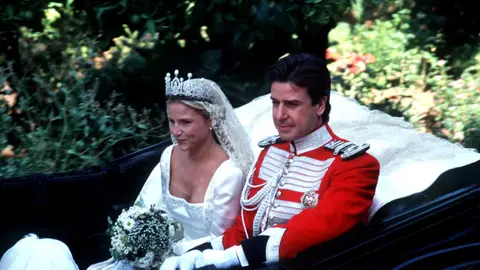 Eugenia Martínez de Irujo, y su hermano, en su boda Eugenia Martínez de Irujo, y su hermano, en su boda