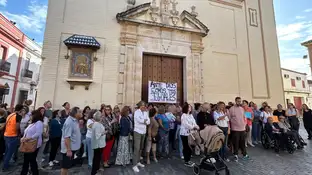 Concentración frente a la Iglesia Concentración frente a la Iglesia