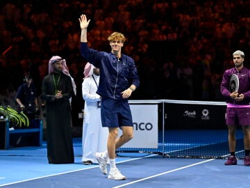 Jannik Sinner y Carlos Alcaraz en el Six Kings Slam en Arabia Saud&iacute;