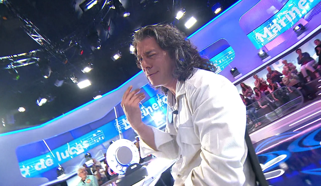 El “pellizquito” de Javi Cantero cantando por Isabel Pantoja: “Se me enamora el alma”