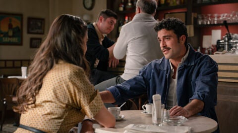 Carmen y su antiguo novio en el capítulo 425 de Sueños de libertad 