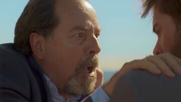 César arrincona a Octavio en busca de respuestas… ¡y un disparo lo interrumpe todo!