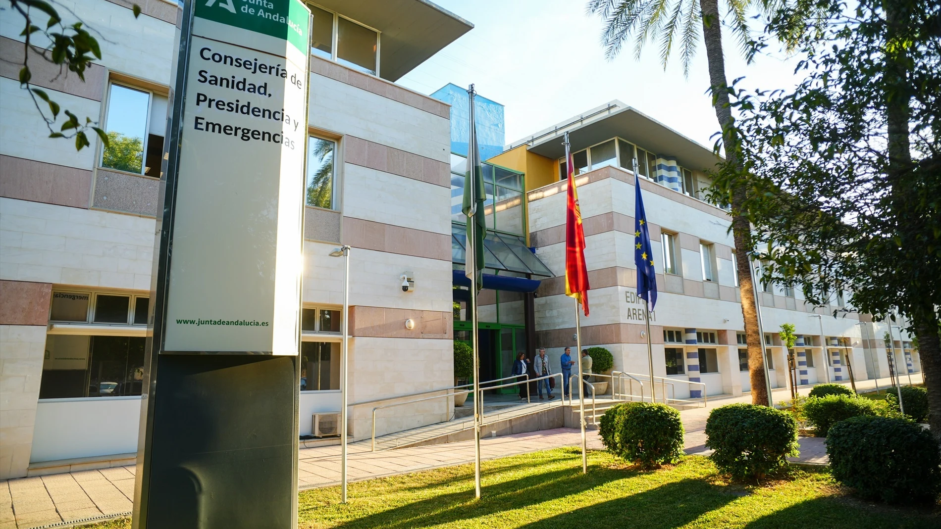 Sede de la Consejería de Sanidad, Presidencia y Emergencias Sede de la Consejería de Sanidad, Presidencia y Emergencias