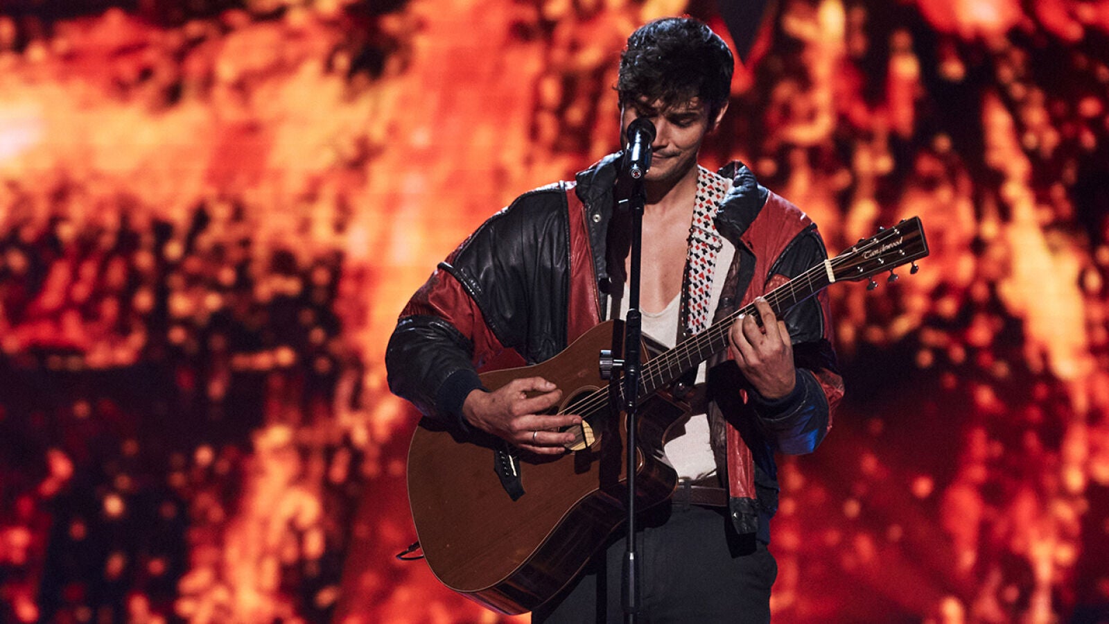 “Eres lo que estaba esperando”: Mateo cierra el equipo de Mika en uno de los últimos plenos