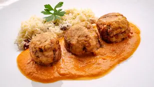 Albóndigas con pipas de girasol y arroz, el recetón de Karlos Arguiñano
