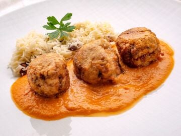 Albóndigas con pipas de girasol y arroz, el recetón de Karlos Arguiñano