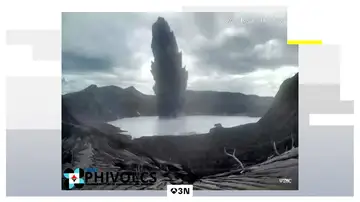VÍDEO: El volcán Taal entra en erupción en Filipinas con columnas de ceniza de hasta dos kilómetros VÍDEO: El volcán Taal entra en erupción en Filipinas con columnas de ceniza de hasta dos kilómetros