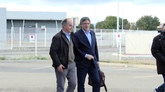 Puigdemont re&uacute;ne este lunes a la direcci&oacute;n de Junts en Perpi&ntilde;&aacute;n para decidir si rompe con el PSOE