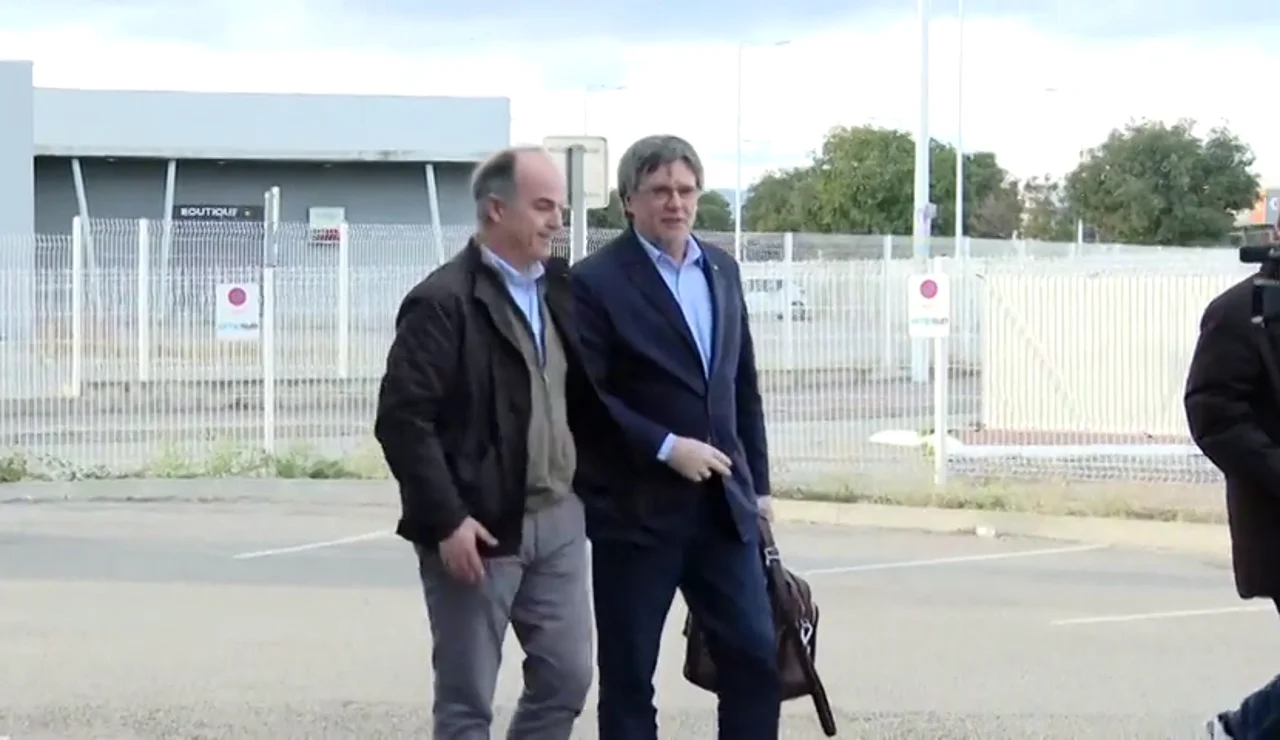 Puigdemont reúne este lunes a la dirección de Junts en Perpiñán para decidir si rompe con el PSOE