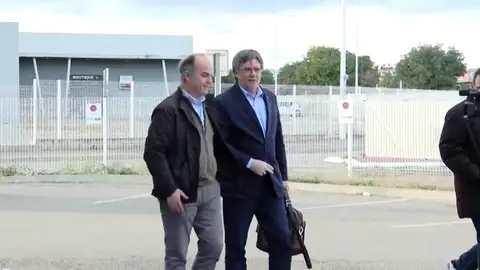 Puigdemont reúne este lunes a la dirección de Junts en Perpiñán para decidir si rompe con el PSOE Puigdemont reúne este lunes a la dirección de Junts en Perpiñán para decidir si rompe con el PSOE