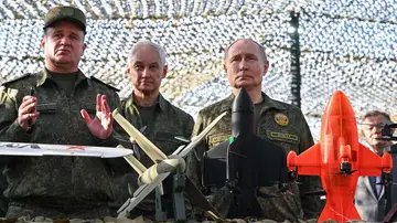 Putin presume del nuevo misil nuclear "Pájaro de Tormenta" que ya ha probado con éxito: "Es diferente a todo lo demás en el mundo" Putin presume del nuevo misil nuclear "Pájaro de Tormenta" que ya ha probado con éxito: "Es diferente a todo lo demás en el mundo"