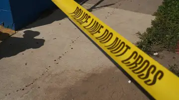 Al menos dos muertos y 20 heridos en dos tiroteos en diferentes puntos de Estados Unidos Al menos dos muertos y 20 heridos en dos tiroteos en diferentes puntos de Estados Unidos