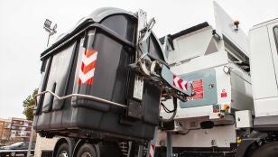 Imagen de un cami&oacute;n de la basura 