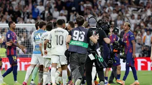 Imagen de El Clásico tras el pitido final (2-1) Imagen de El Clásico tras el pitido final (2-1)