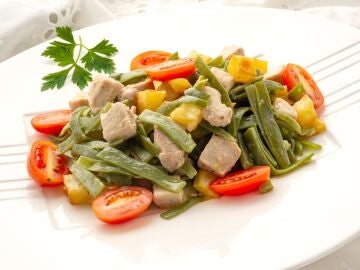 Ensalada de judías verdes con bonito, de Karlos Arguiñano: "Distinta, rica, fácil de hacer y con mucha sustancia"