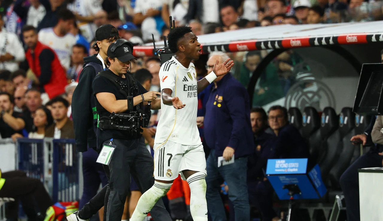 Vinícius, en el momento de su cambio en el Clásico
