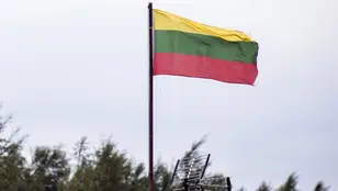 Lituania cierra indefinidamente su frontera con Bielorrusia por los globos con contrabando