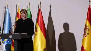 Virginia Ortiz Riquelme, familiar de víctimas de las inundaciones en la localidad de Letur (Albacete), interviene en el funeral de Estado por las 237 víctimas de la dana celebrado este miércoles en Valencia con motivo del primer aniversario de la tragedia