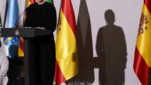 Virginia Ortiz Riquelme, familiar de víctimas de las inundaciones en la localidad de Letur (Albacete), interviene en el funeral de Estado por las 237 víctimas de la dana celebrado este miércoles en Valencia con motivo del primer aniversario de la tragedia