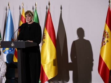 Virginia Ortiz Riquelme, familiar de víctimas de las inundaciones en la localidad de Letur (Albacete), interviene en el funeral de Estado por las 237 víctimas de la dana celebrado este miércoles en Valencia con motivo del primer aniversario de la tragedia Virginia Ortiz Riquelme, familiar de víctimas de las inundaciones en la localidad de Letur (Albacete), interviene en el funeral de Estado por las 237 víctimas de la dana celebrado este miércoles en Valencia con motivo del primer aniversario de la tragedia