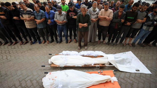 Israel rompe el alto el fuego con nuevos ataques donde han muerto al menos un centenar de personas