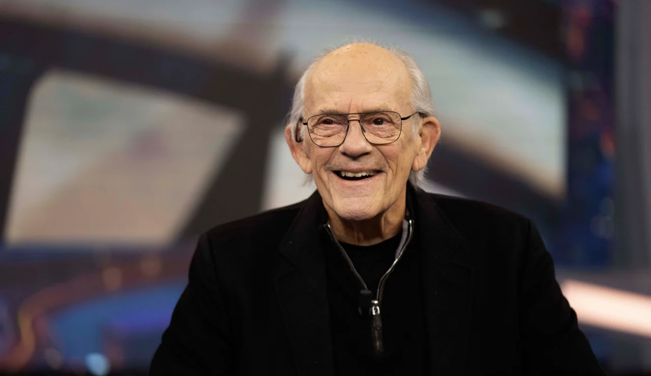 "No me planteo jubilarme": Christopher Lloyd comparte sus planes de futuro en El Hormiguero