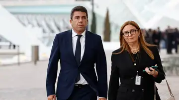 Mazón llega al funeral de Estado Mazón llega al funeral de Estado