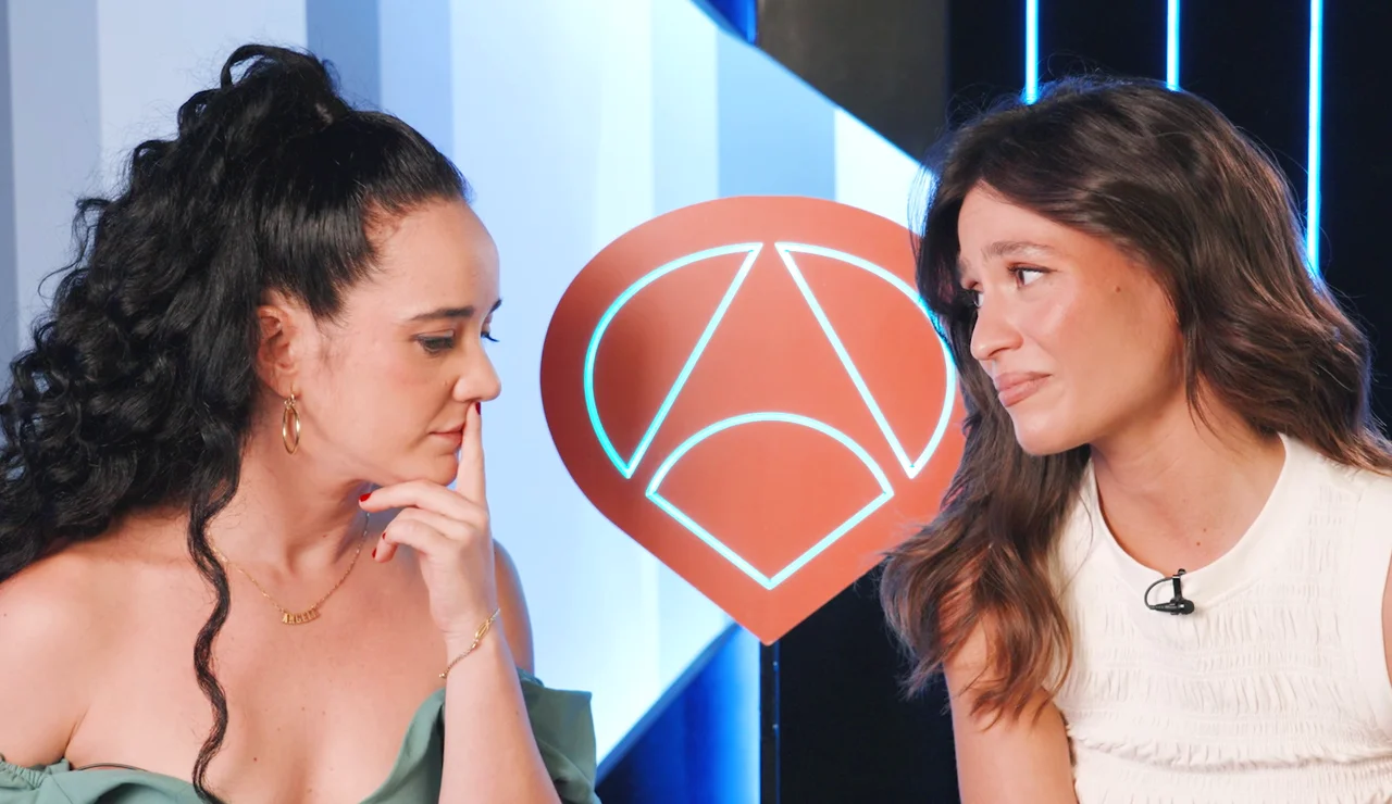 ¡Intercambio de papeles! Ponemos a prueba las dotes interpretativas de Ástrid Janer y Ángela Chica