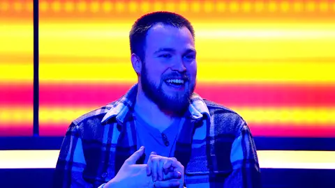 La historia de amor de Sergio: concursa con su mujer en El 1% tras conocerse gracias a La ruleta de la suerte La historia de amor de Sergio: concursa con su mujer en El 1% tras conocerse gracias a La ruleta de la suerte