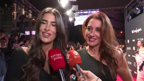 Elsa Anka y Lidia Torrent en una alfombra roja Elsa Anka y Lidia Torrent en una alfombra roja