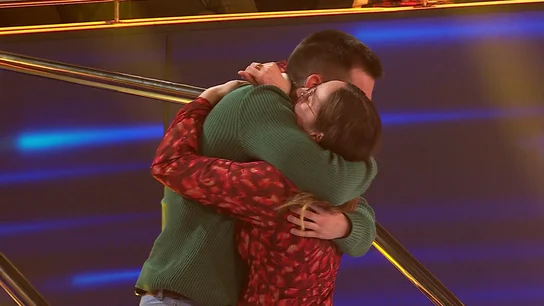 ¡Bea gana los 100.000 euros de El 1%! El jugadón que termina con un romántico beso a su novio ¡Bea gana los 100.000 euros de El 1%! El jugadón que termina con un romántico beso a su novio