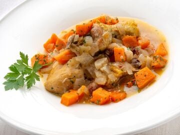 La receta de pollo guisado con boniato de Karlos Arguiñano que "no os va a fallar"