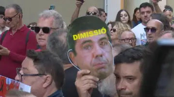 Las asociaciones de víctimas por la DANA salen a las calles  Las asociaciones de víctimas por la DANA salen a las calles