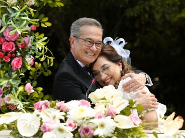 Reha y Gülçiçek cumplen su sueño y se casan demostrando que nunca es tarde para amar