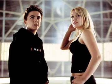 Frankie Muniz y Hilary Duff en Agente Cody Banks Frankie Muniz y Hilary Duff en Agente Cody Banks