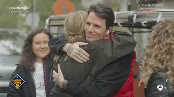 La cámara oculta más emotiva: Dani Martín sorprende a alguno de sus mayores fans La cámara oculta más emotiva: Dani Martín sorprende a alguno de sus mayores fans