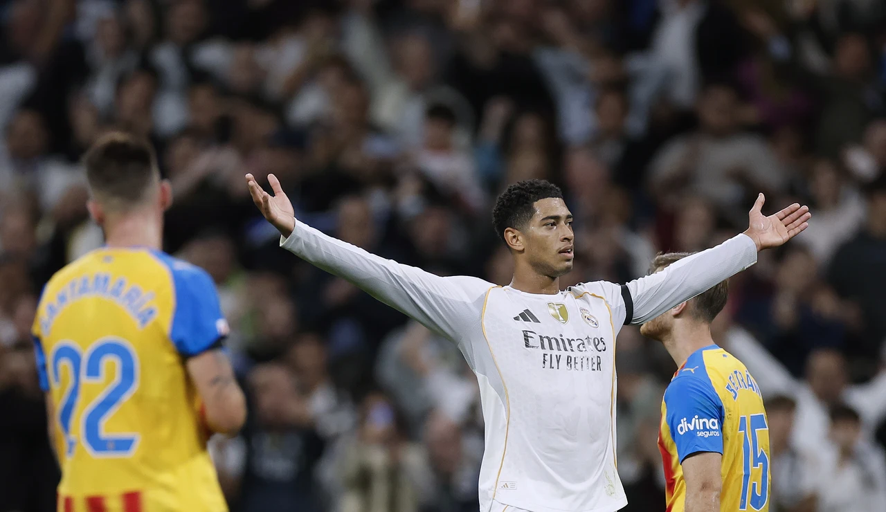 Jude Bellingham celebra su gol ante el Valencia