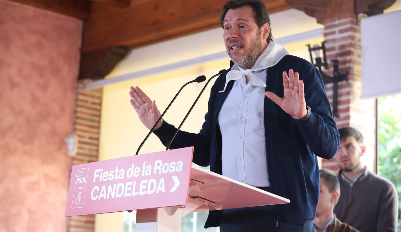 Puente acusa al PP de "someter a las víctimas" de la DANA a ver "a su verdugo", Carlos Mazón, en el funeral de Estado