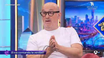 "Te meto un revés...": Javier Cámara pone a prueba sus dotes para el engaño junto a Pablo Motos "Te meto un revés...": Javier Cámara pone a prueba sus dotes para el engaño junto a Pablo Motos