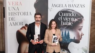 Juan del Val y &Aacute;ngela Banzas, ganador y finalista de Premios Planeta