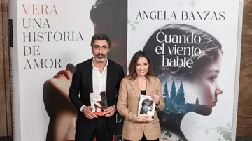 Juan del Val y Ángela Banzas, ganador y finalista de Premios Planeta Juan del Val y Ángela Banzas, ganador y finalista de Premios Planeta