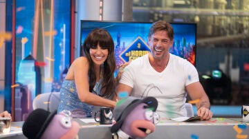 La faceta detectivesca de William Levy y Paula Echevarría, a prueba en El Hormiguero: ¿quién es el impostor? La faceta detectivesca de William Levy y Paula Echevarría, a prueba en El Hormiguero: ¿quién es el impostor?