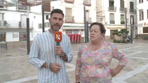 Conmoción en Albuñol (Granada) tras el apuñalamiento a un menor de 12 años por un compañero: "Son de dos familias buenas" Conmoción en Albuñol (Granada) tras el apuñalamiento a un menor de 12 años por un compañero: "Son de dos familias buenas"