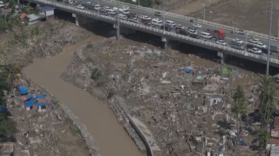 Destrozos en Filipinas tras el paso del tif&oacute;n Kalmaegi