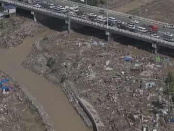 Destrozos en Filipinas tras el paso del tifón Kalmaegi