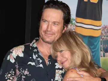 Oliver Hudson y Goldie Hawn Oliver Hudson y Goldie Hawn