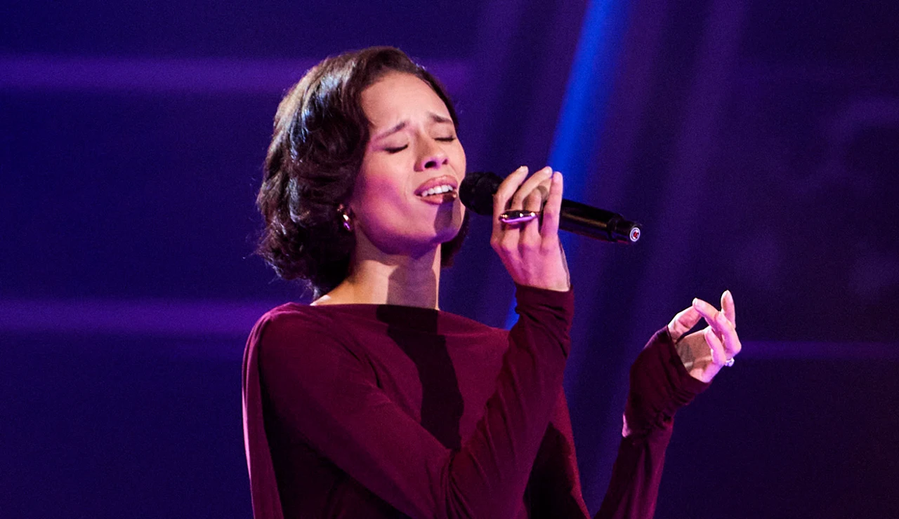 Malú no se equivocó: Audrey cautiva como nunca con ‘Hero’ en los Asaltos